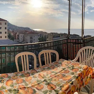 Vista Mare Con Ogni Comfort , Varazze Italia